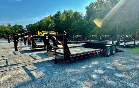 Trailer - 15K Gooseneck Equipment Tilt Trailer - 24`